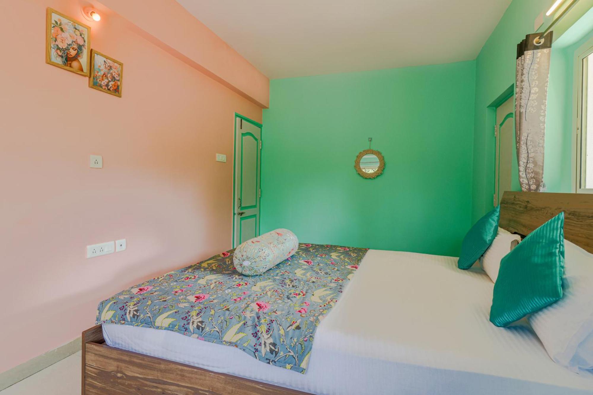 4Bhk Sparkling Apartment Near Beach Pool & Bar 2Bhkx2 Vagator Room photo